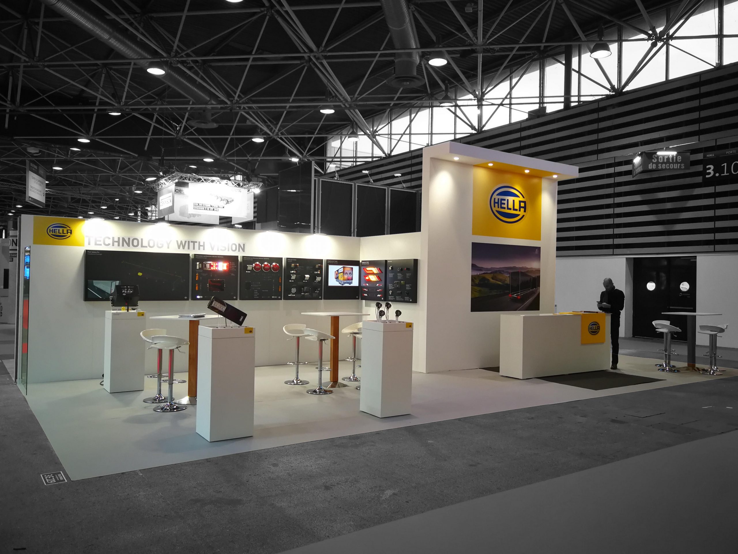Stand sur-mesure HELLA sur SOLUTRANS