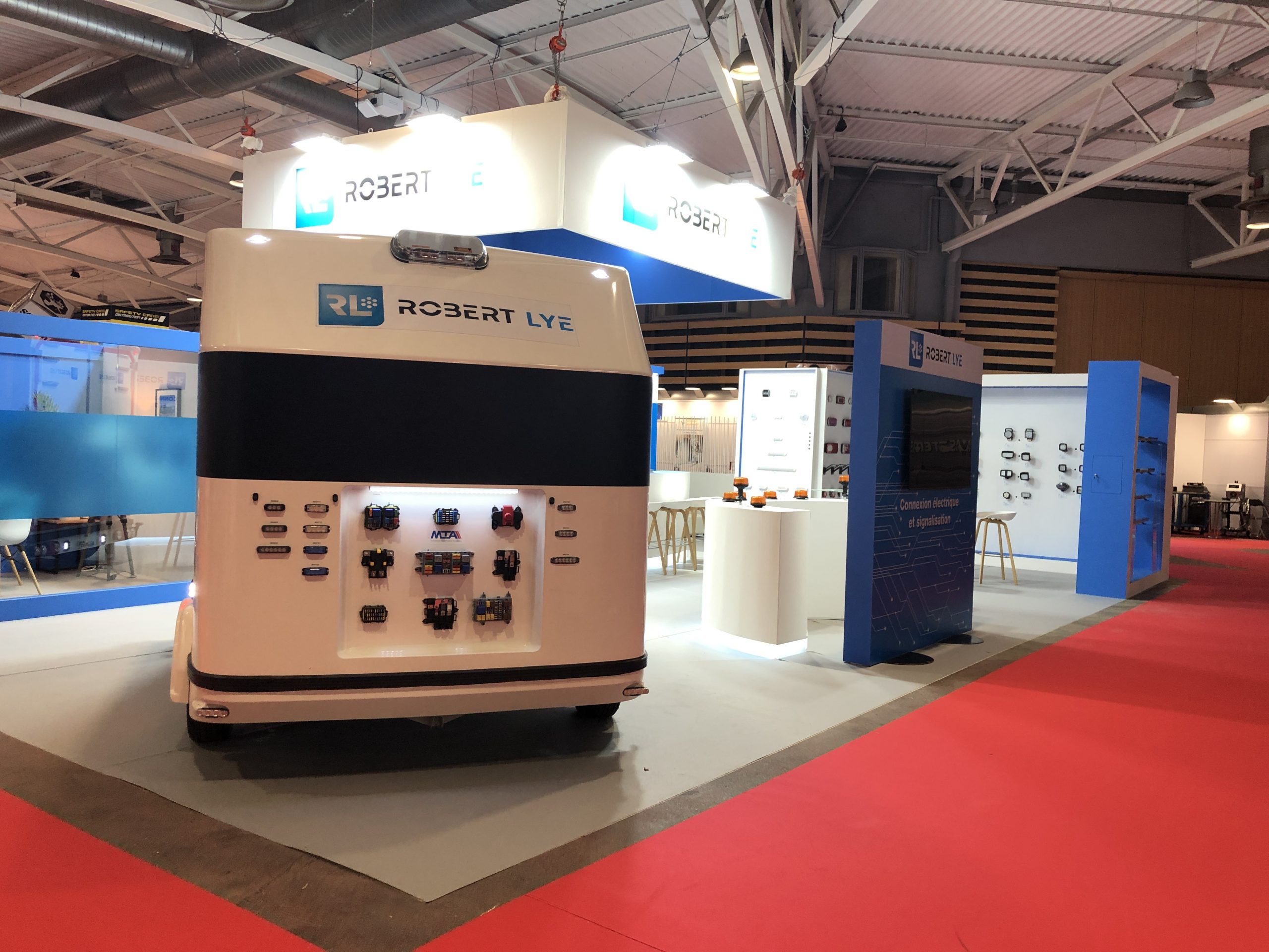 Stand sur-mesure ROBERT LYE sur SOLUTRANS
