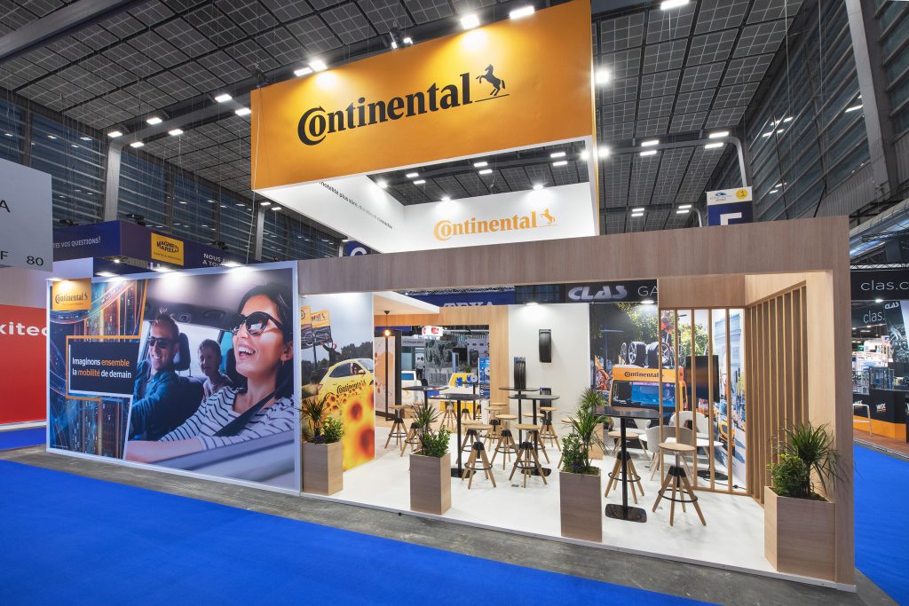 STAND CONTINENTAL SALON EQUIP AUTO