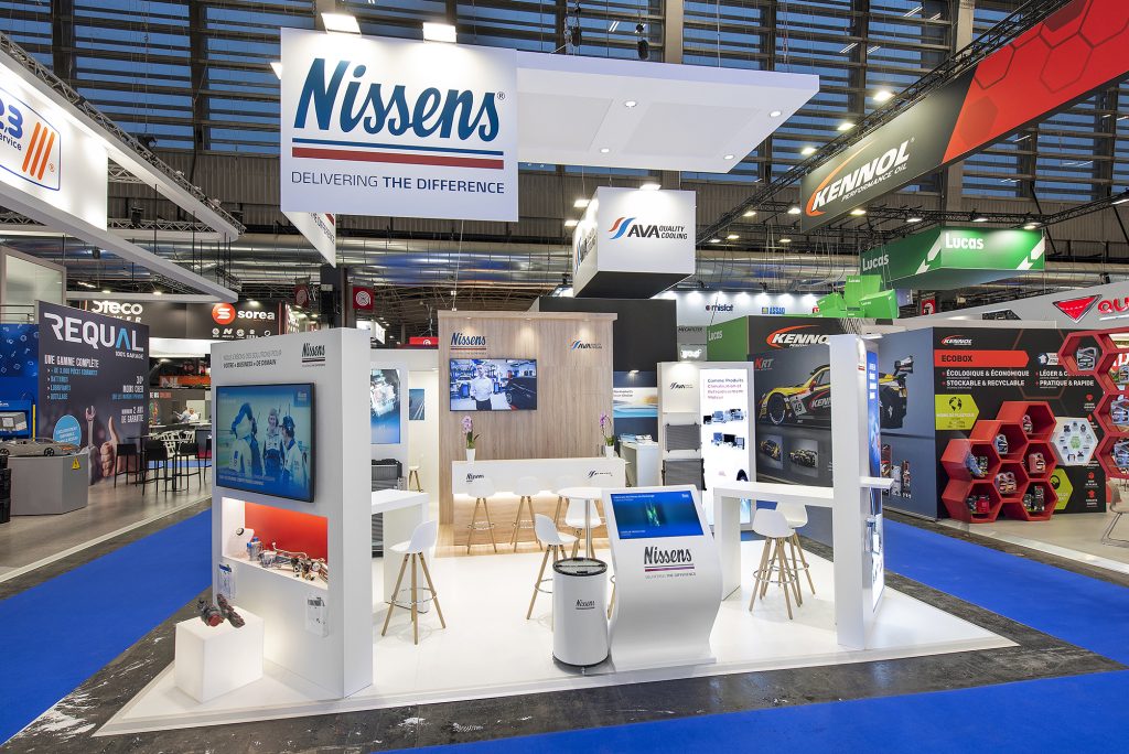 STAND NISSENS SALON EQUIP AUTO