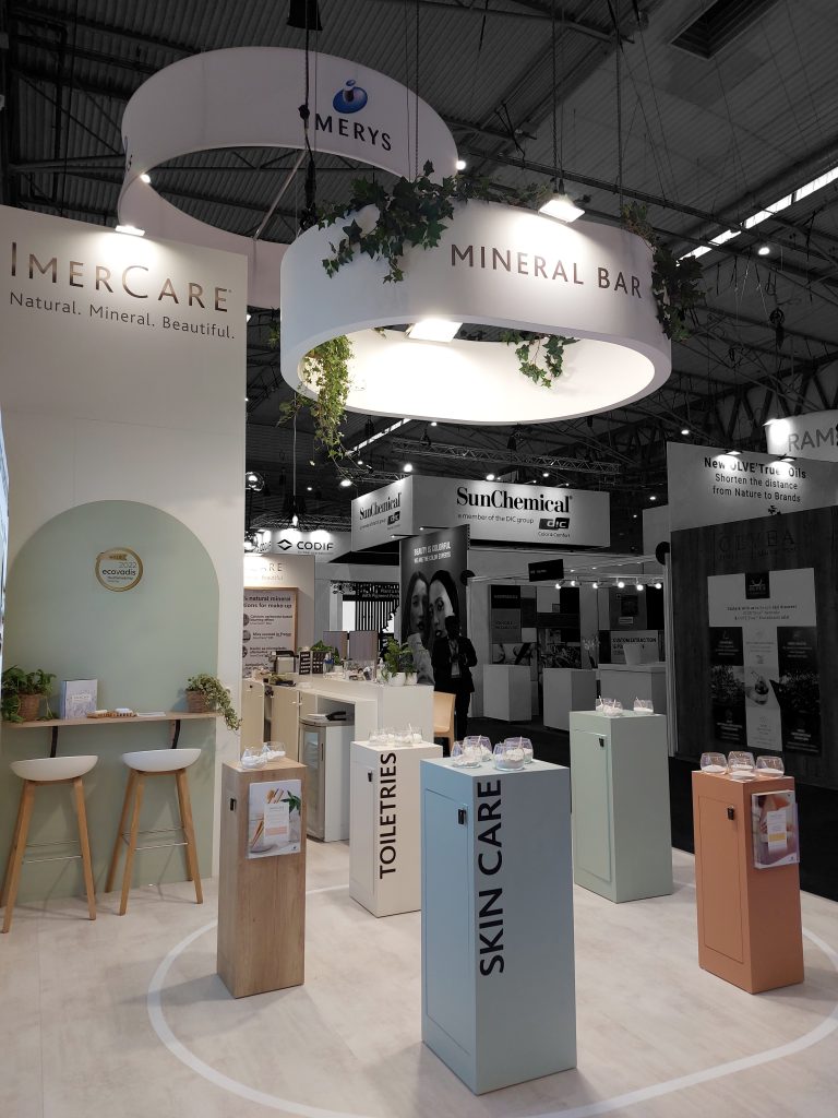 STAND IMERYS IN COSMETICS