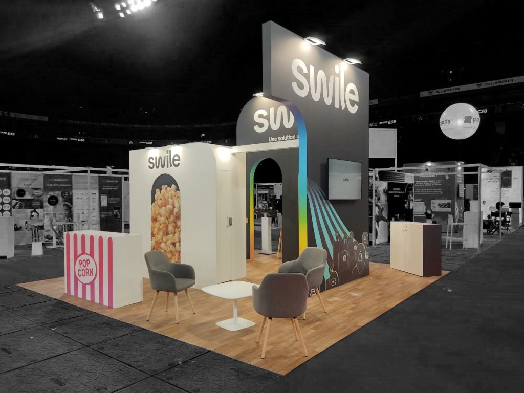 STAND SWILE SALON SOLUTIONS CSE