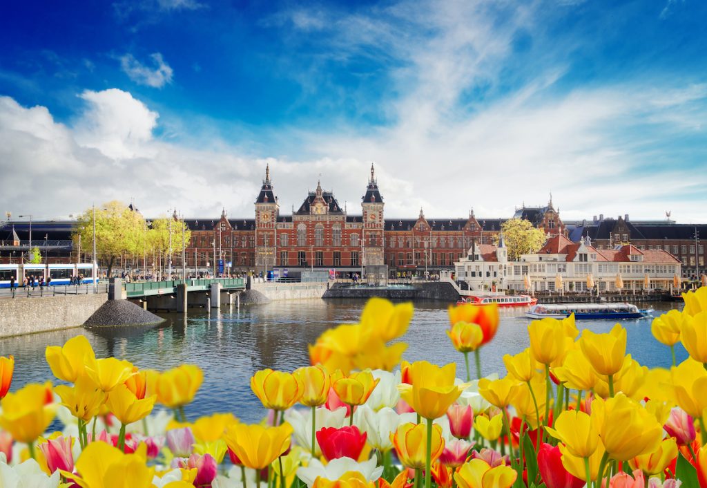 Standiste à Amsterdam - R2 Stand