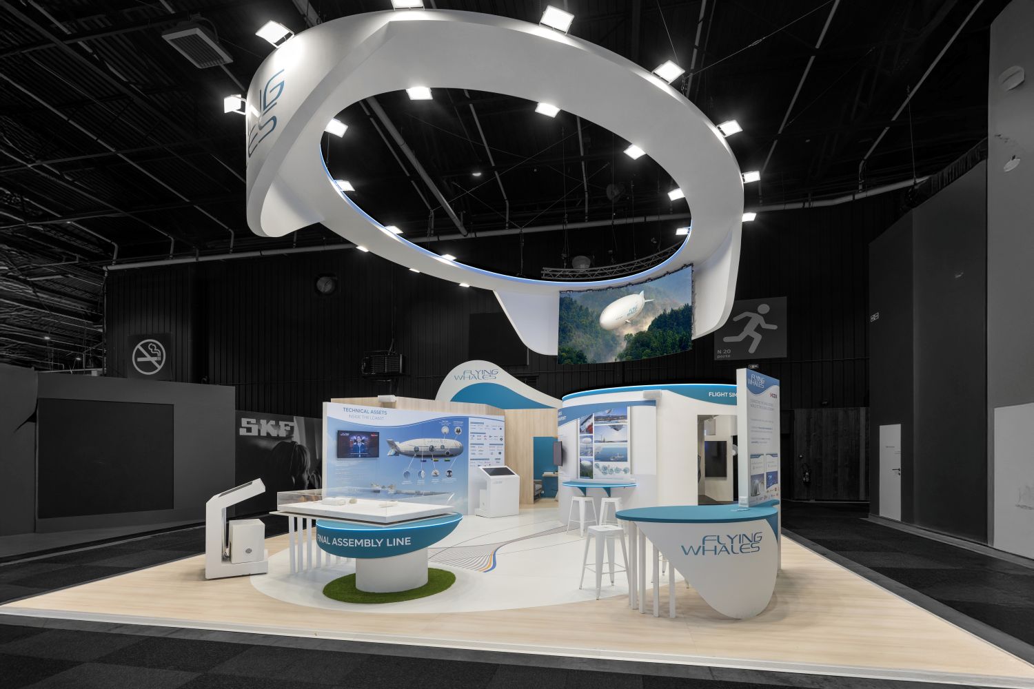 STAND FLYING WHALES SIAE