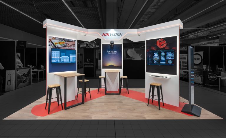 STAND HIK VISION SALON GTAI