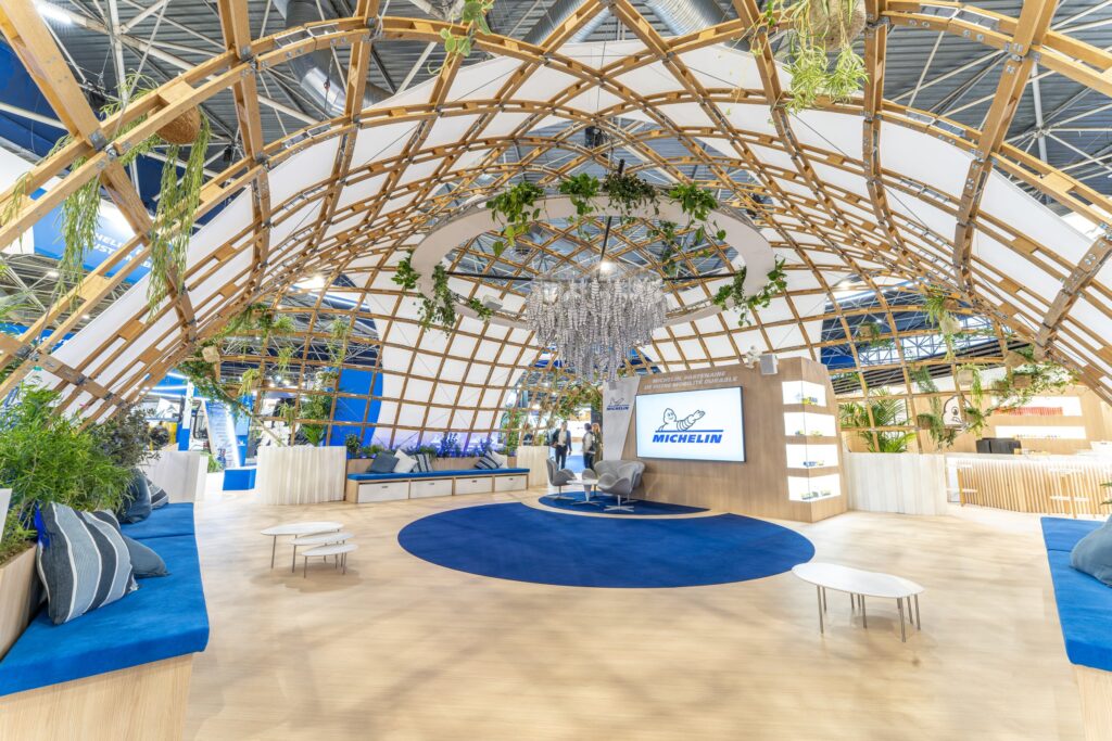 2025 photo stand michelin solutrans vue agora