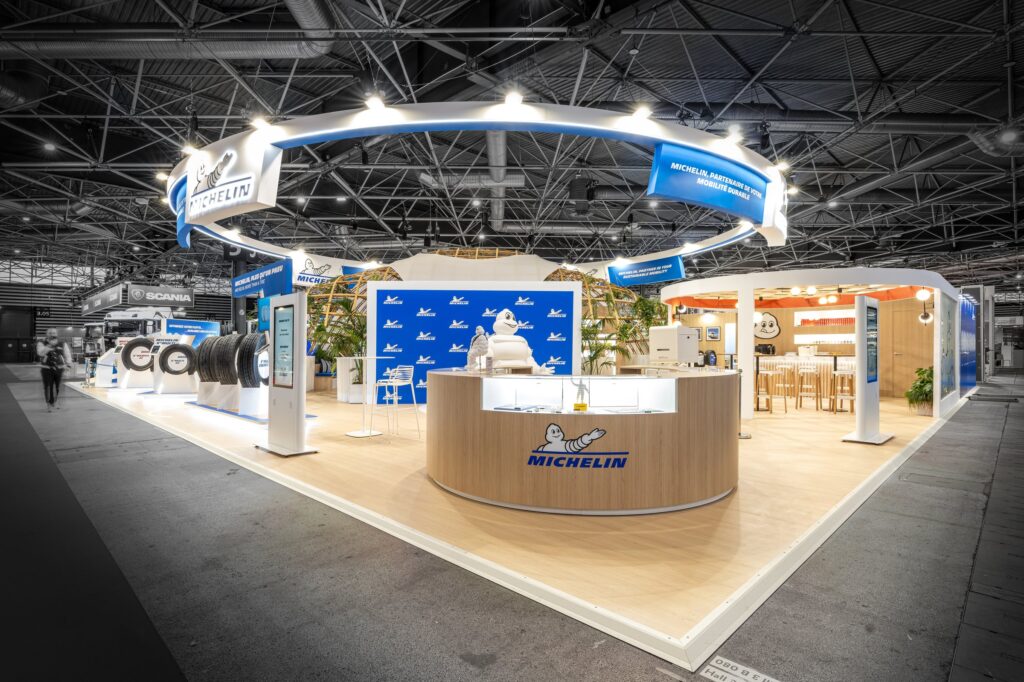 2025 photo stand michelin solutrans vue angle stratégique
