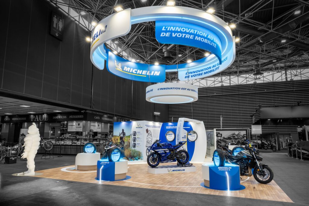 2026 photo stand michelin salon du 2 roues vue côté