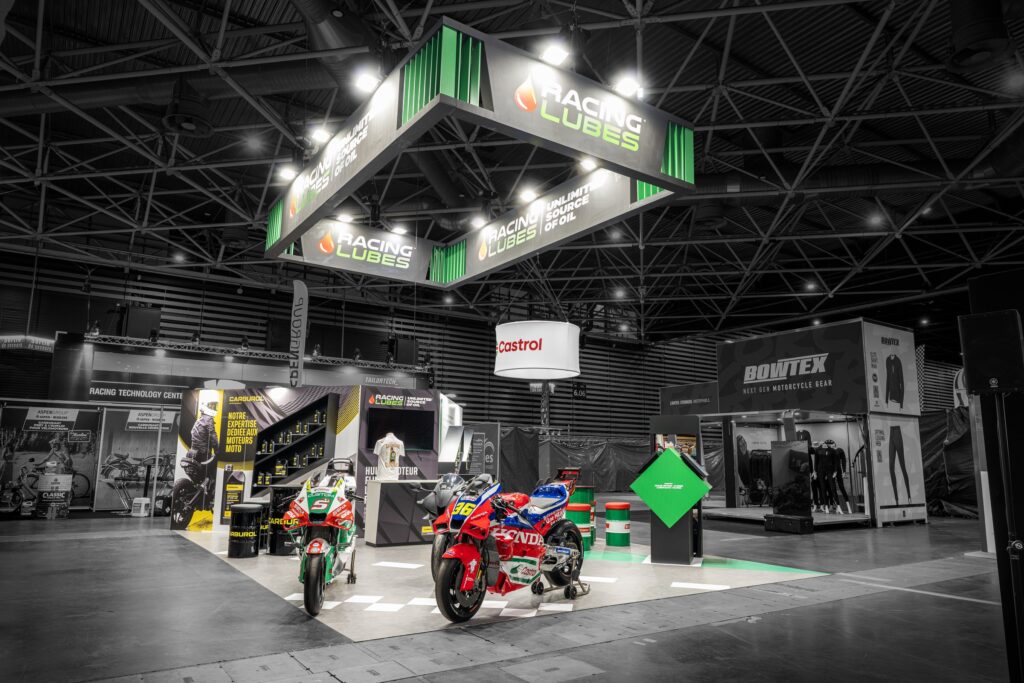 2026 photo stand racing lubes salon du 2 roues vue angle droit