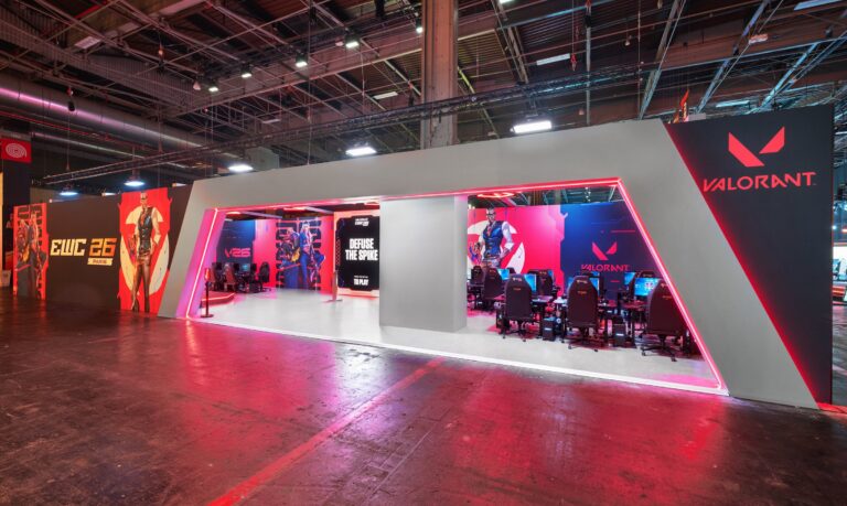 Photo stand ECW Community vue de face